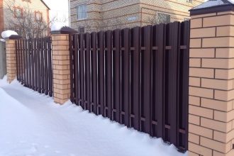 Забор из евроштакетника в шахматном порядке 30 метров фото в Ликино-Дулёво